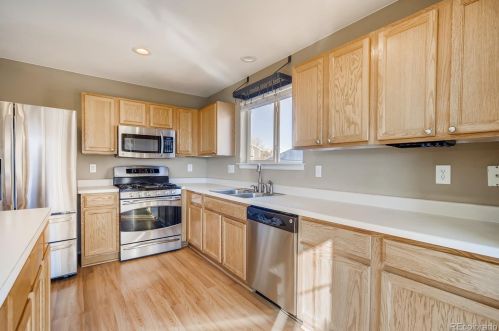 16171 Phillips Dr, Englewood CO 80112-4603 exterior