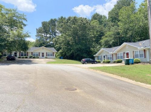 122 Creek Side Dr, Commerce, GA 30529-1301