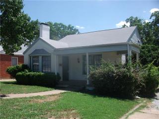 2833 Merida Ave, Fort Worth TX  76109-1727 exterior