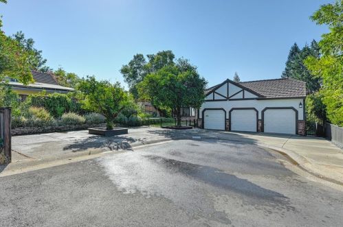 8022 Ridgeglen Way, Fair Oaks, CA 95628-3608