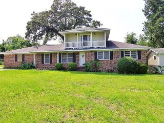 1412 Hickory Rd, Valdosta, GA 31601-3512