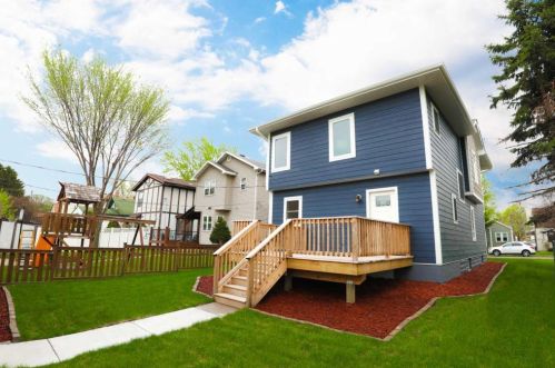 1377 James Ave, Saint Paul MN  55105-2551 exterior
