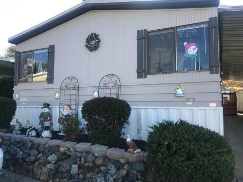 12210 Hemlock Dr, Auburn, CA 95603-2914