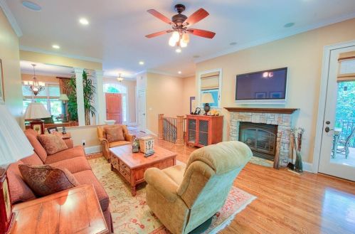 1065 Longstreet Pl, North Augusta, SC 29860-7523