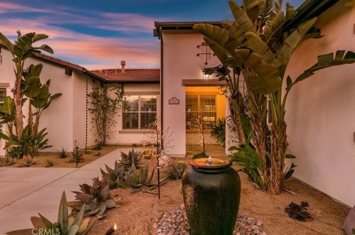 1769 Green Orchard Pl, Riverside CA  92508-8746 exterior