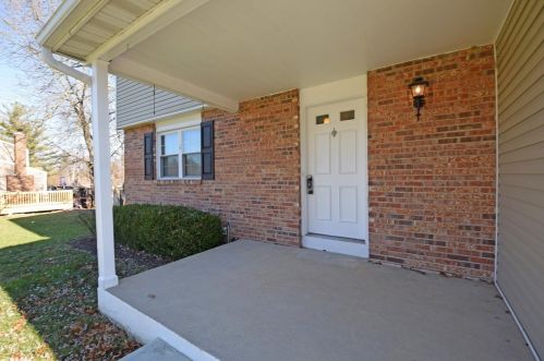 2142 Helston Ct, Cincinnati, OH 45244-2622