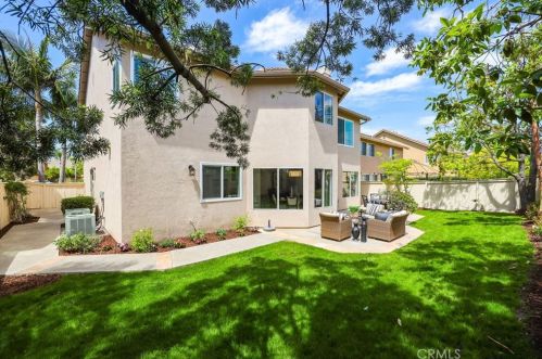 7 Rhode Is, Irvine CA  92606-1755 exterior