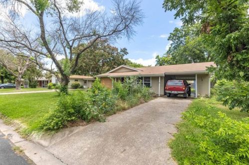 1415 Beckett St, Austin TX  78757-8301 exterior