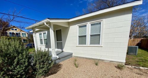 924 53rd St, Austin TX  78751-2246 exterior