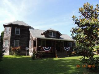 122 Narrow Shore Rd, Aydlett, NC 27916-9726
