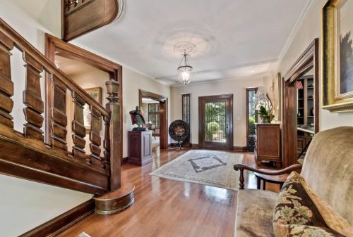3015 Andrews Dr, Atlanta GA  30305-2001 exterior
