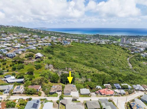 1717 Iwi Way, Honolulu HI  96816-3826 exterior