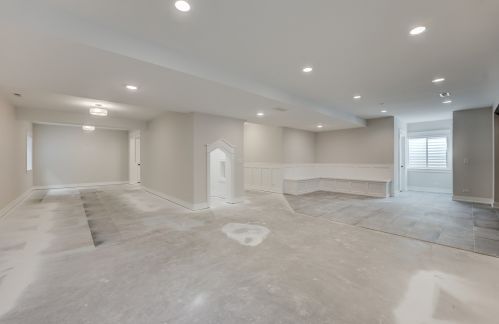 914 Cambridge Ave, Elmhurst IL  60126-4572 exterior
