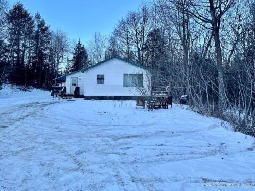 269 Shedd Rd, Norway, ME 04268-4307