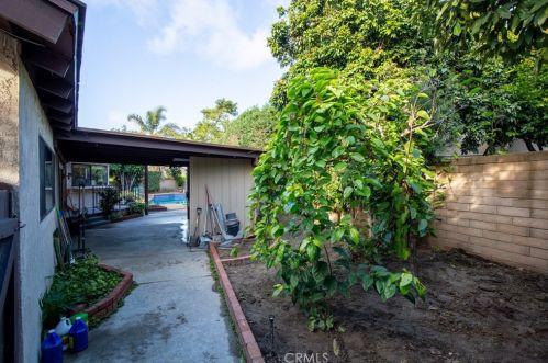 16530 Mount Cook Cir, Santa Ana CA  92708-2433 exterior