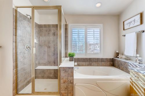 40 Trenton St, Denver CO  80238-3202 exterior