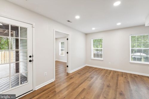 13433 Catapult Ln, Bristow VA  20136-1735 exterior