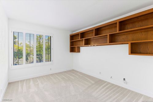 2021 Sonora Ct, Vista CA  92081-8946 exterior