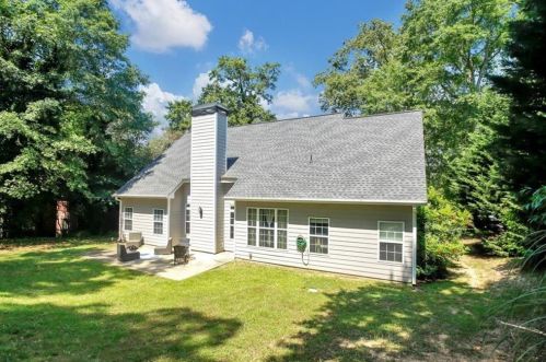 2651 Lk Capri Dr, Conyers GA  30012 exterior