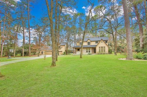 23015 Holly Hollow St, Tomball, TX 77377-3678