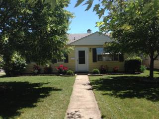 1652 21st St, Springfield, IL 62702-3010