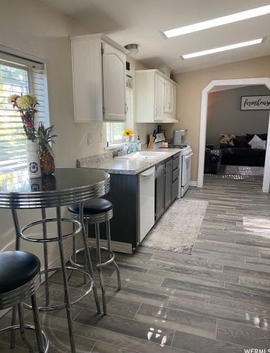 5155 2875, Roy, UT 84067-9376