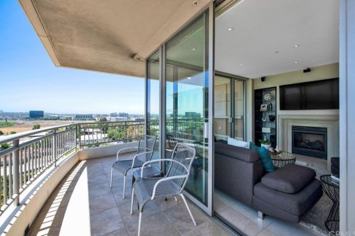 5144 Scholarship, Irvine CA  92612-5696 exterior