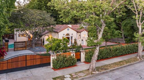1535 Cowper St, Palo Alto, CA 94301-3618
