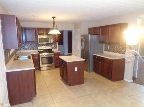 384 Lingo Port Dr, Mcdonough GA  30252-8098 exterior