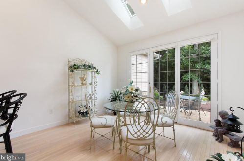 2108 Tall Oaks Ln, York PA 17403-5903 exterior