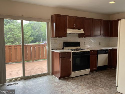 69 Chesapeake St, Lancaster PA  17602-4659 exterior