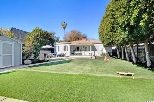230 Winchester Ave, Glendale CA  91201-1219 exterior