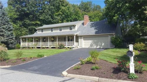 12 Edelweiss Ave, Lincoln, RI 02865-3607