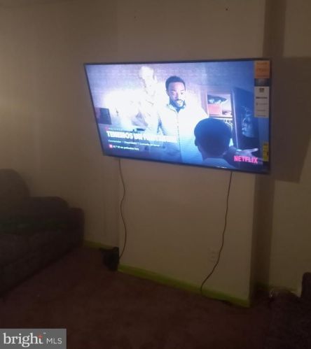 519 Lalor St, Trenton NJ  08611-3233 exterior