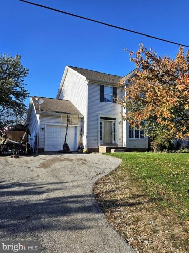 434 Pumping Station Rd, Hanover, PA 17331-9301