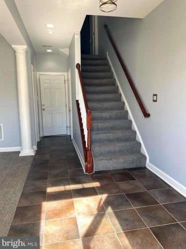 10673 General Kirkland Dr, Bristow, VA 20136-1367