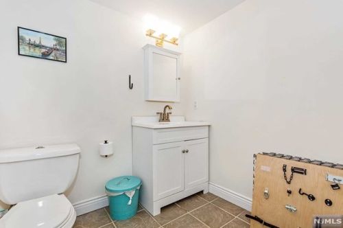 97 Roosevelt Ave, Paterson NJ  07506-0015 exterior