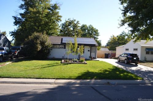 2260 Knox Ct, Denver CO  80219-5341 exterior