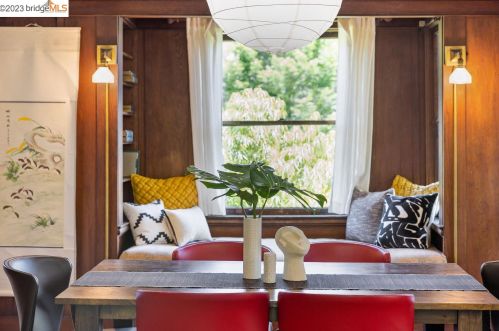 2827 Piedmont Ave, Berkeley, CA 94705-2313