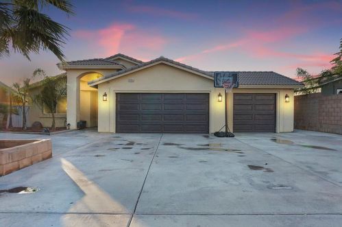 12925 Redbud Rd, Desert Hot Springs, CA 92240-4301