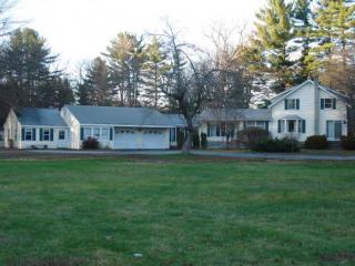 20 Danville Rd, Plaistow, NH 03865-2720
