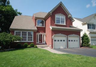15 Larsen Ct, Bridgewater, NJ 08807-5719