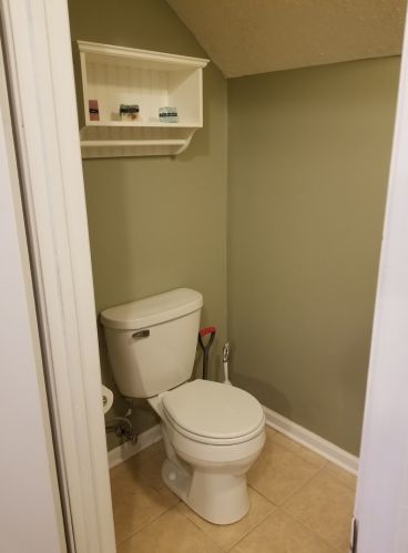 1215 Evergreen Dr, Carol Stream IL  60188-3307 exterior