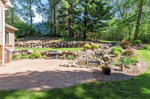 2200 Hadley St, Saint Paul MN  55119-5386 exterior
