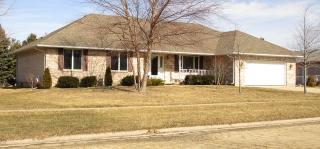 71 Ellen Ave, Dekalb, IL 60112-4119