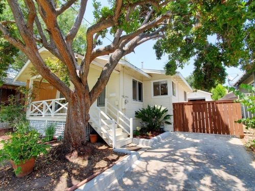 3043 Piedmont Ave, Glendale, CA 91214-3703