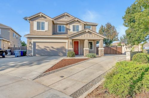 1239 Bluegrass Ct, Los Banos, CA 93635-8558