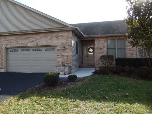 1506 Bradley Ln, Sycamore IL  60178-8614 exterior