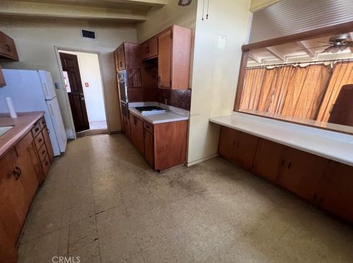 1430 Chalet Ave, Anaheim CA  92802-2147 exterior