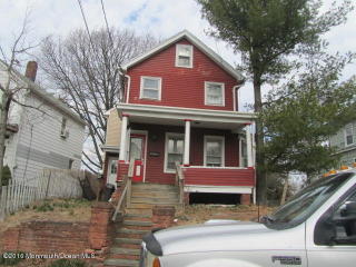 215 2nd St, Keyport, NJ 07735-1811